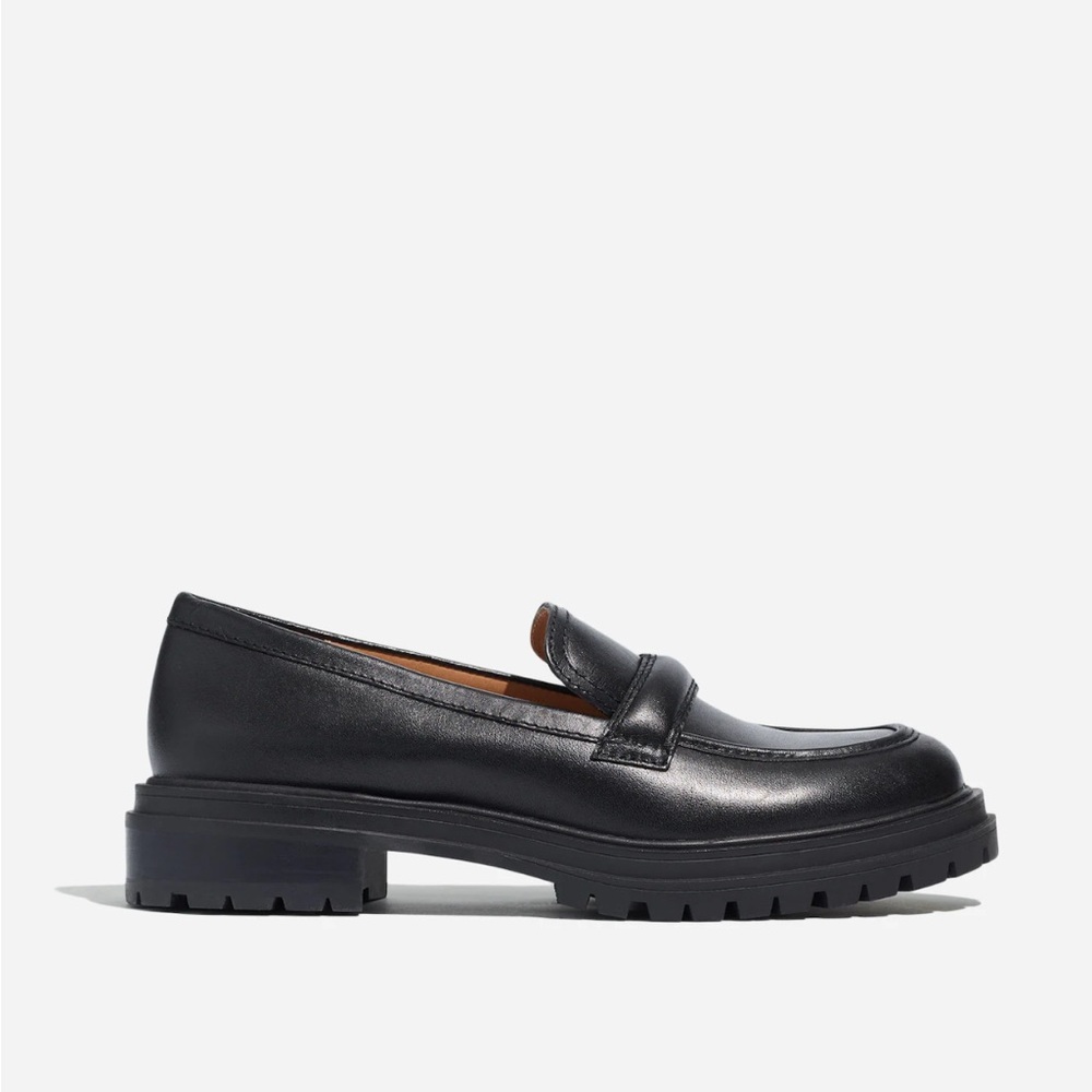 Classic Black Leather Lug-Sole Loafers for Women - Picture 2 of 12